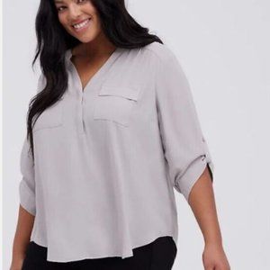 TORRID Gray Harper blouse. Size 1. EUC. Worn once!